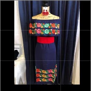 SOLD Vestido bordado hecho en Mexico Nuevo